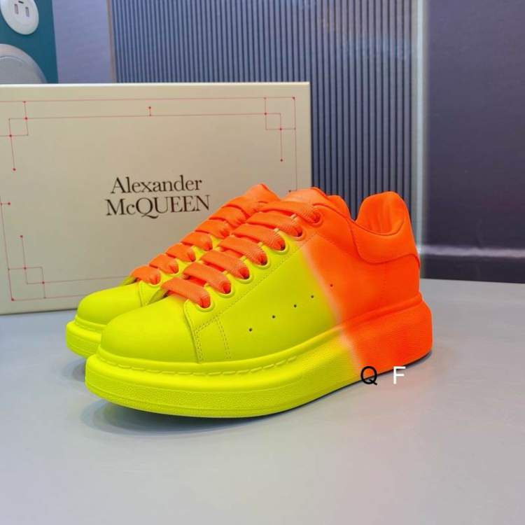 Picture of Alexander McQueen Shoes _SKUAlexanderMcQueensz35-45TF0107447
